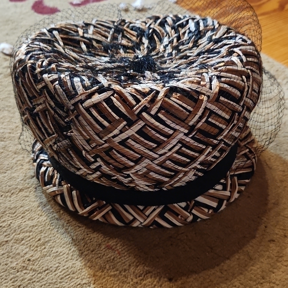 Vintage 60s union made straw hat with mesh overlay black gold EUC